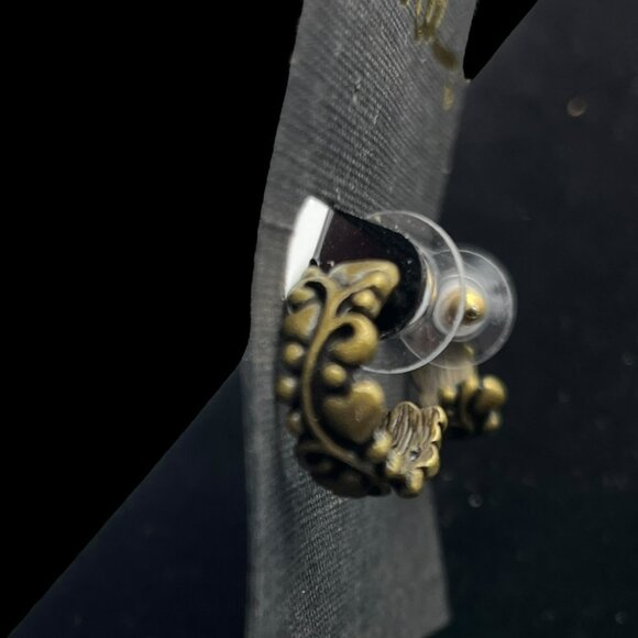 Vintage Cookie Lee Earrings Huggies Gold Tone Scroll New Push Back - Picture 4 of 9